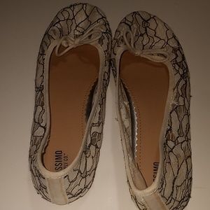 Mossimo flat shoes